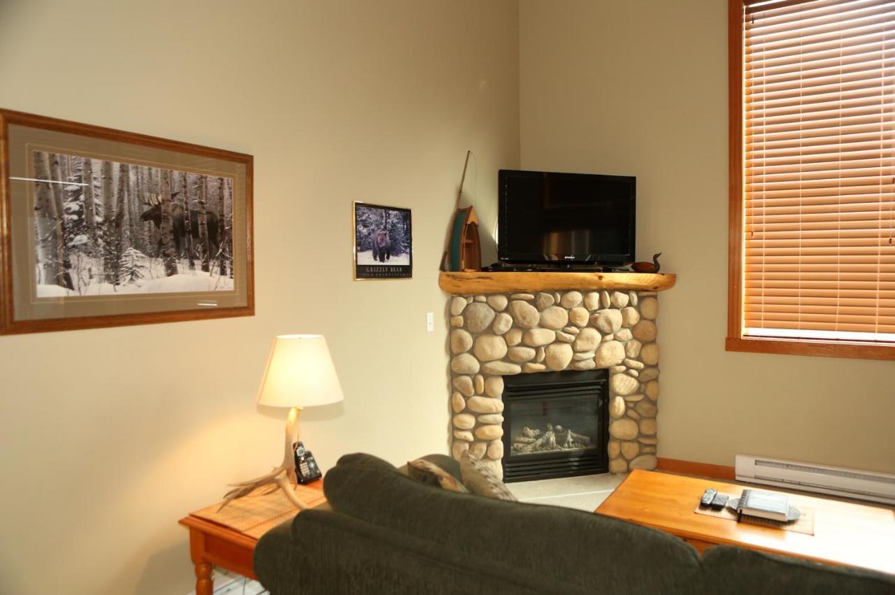 Apartment 405 Bear Creek Crossing Canmore Exterior photo